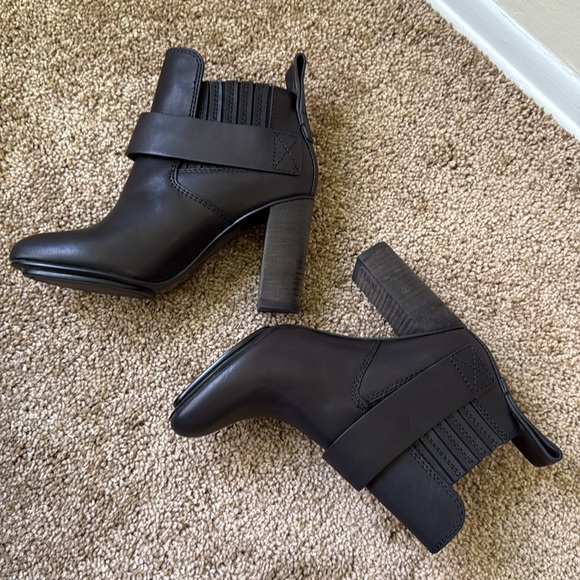 See by Chloe Buckle Black Leather SB Heeled Bootie - Picture 5 of 10